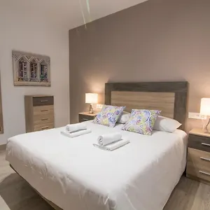 https://tuguest-station-2-apartment.es-andalucia.com